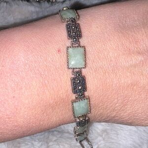 VTG  Sterling Silver 925 & light green jade Marcasite Bracelet 7 in